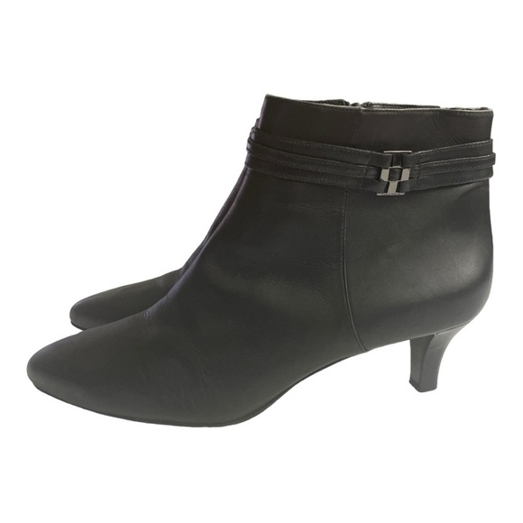 Cole Haan Women's Tamera Short Bootie size 10B - Picture 1 of 12